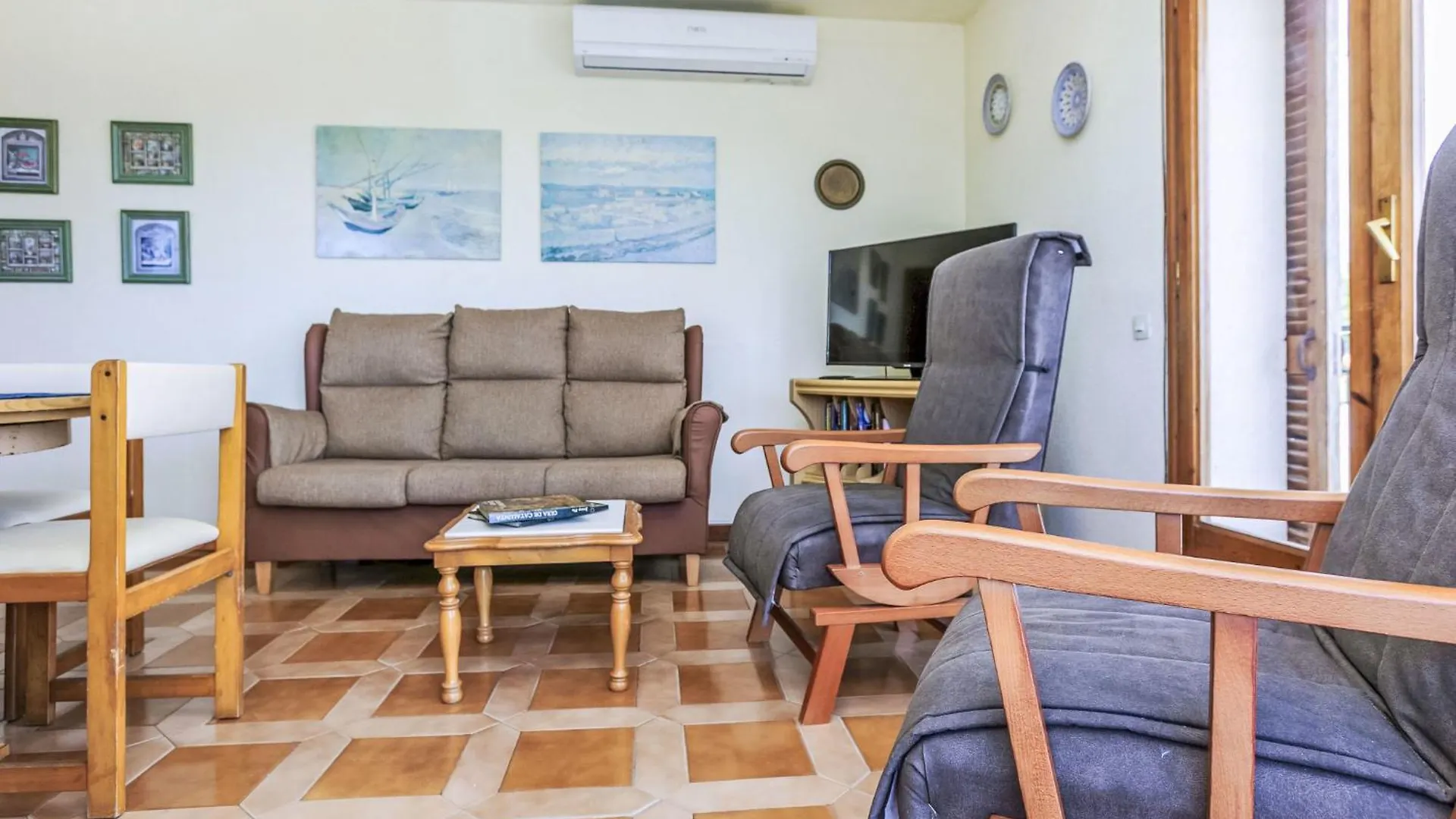 Holiday Home Angel Guimera Creixell Spain